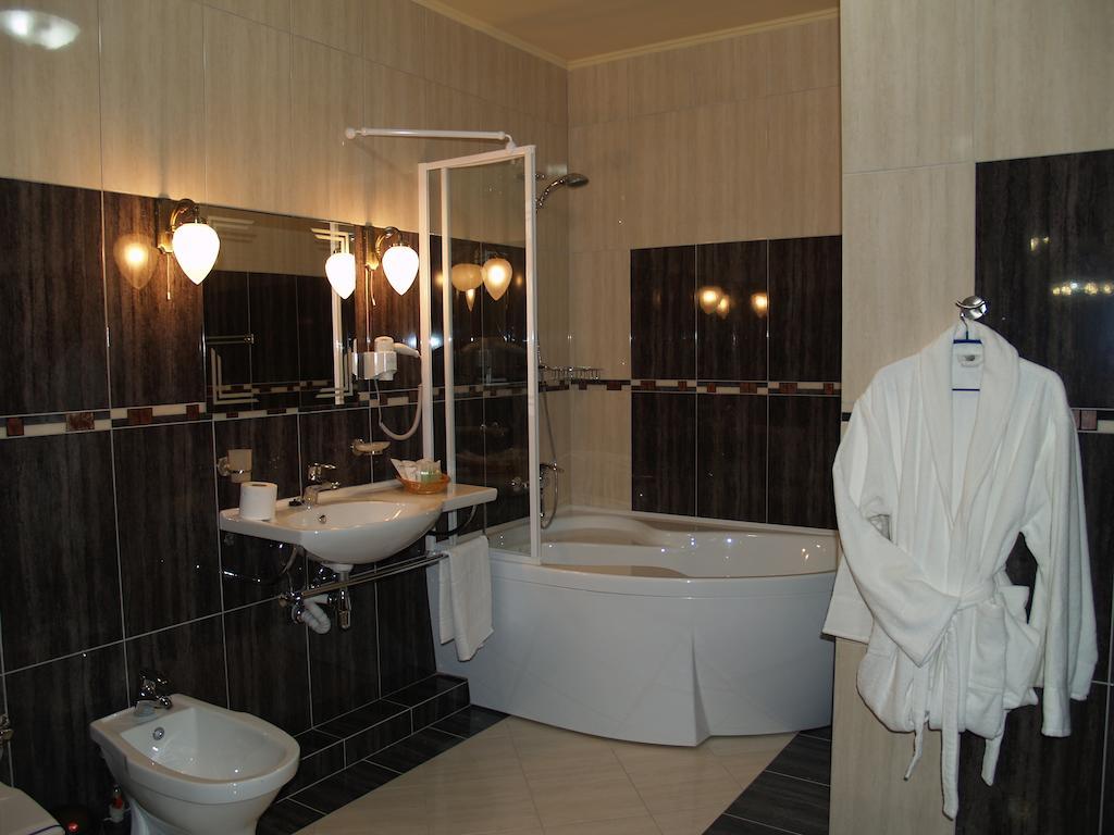 Atrium Hotel 이바노프란키우스크 객실 사진
